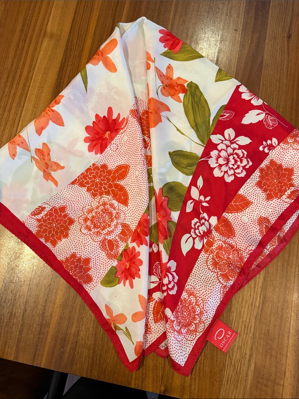❤️Vintage Oscar de la Renta Floral Silk Scarf